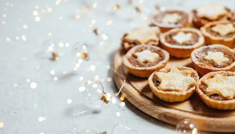 Mince pies on a platter